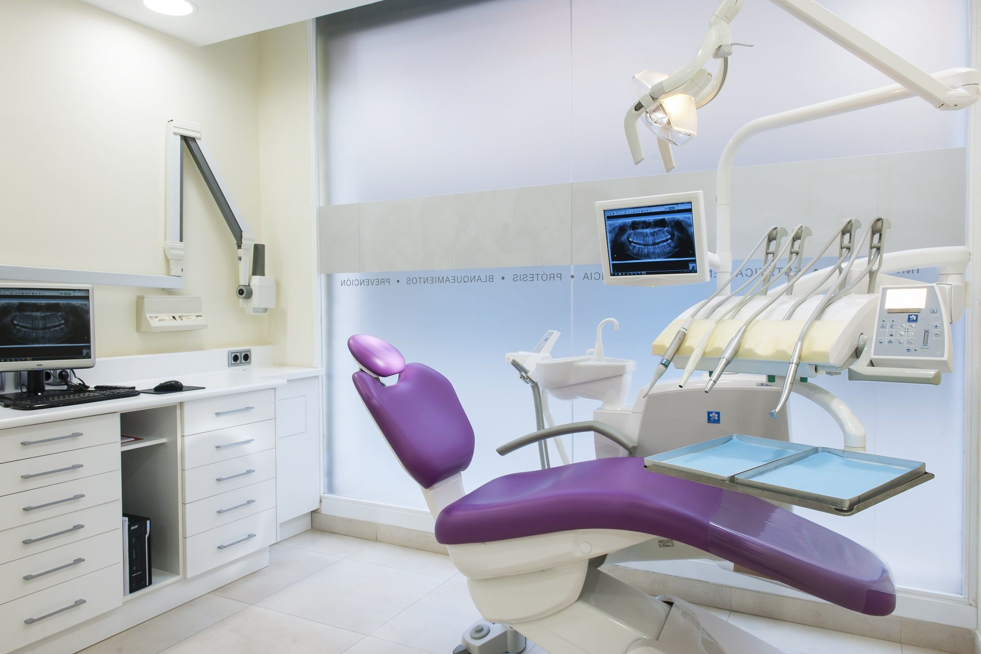 Art Dental - Clínica dental en Castellbisbal